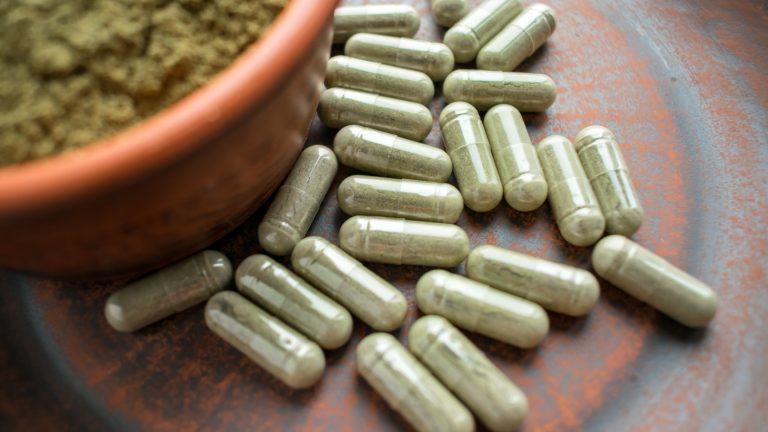 Ultimate Guide to Kratom Capsules